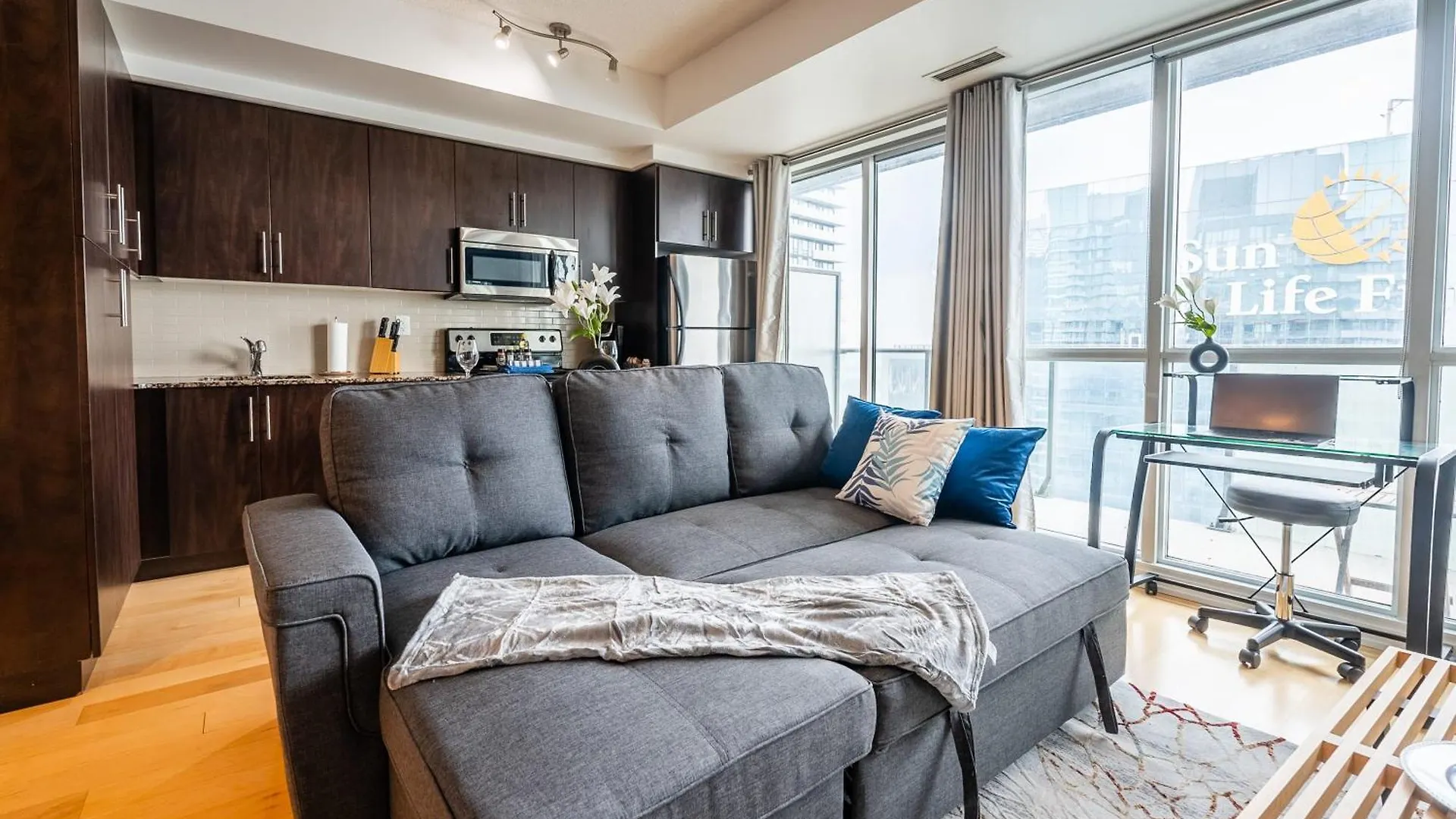 1Br Luxury Condo - Downtown Toronto 0*,