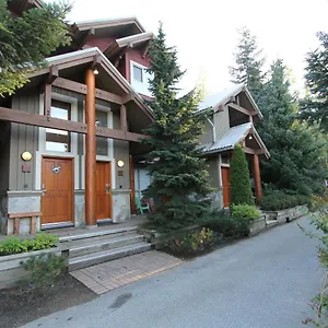 https://symphony-condos-by-whistler-retreats.hotels-of-whistler.com